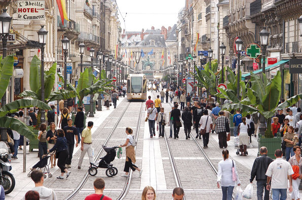 Centre-ville, rue de la République