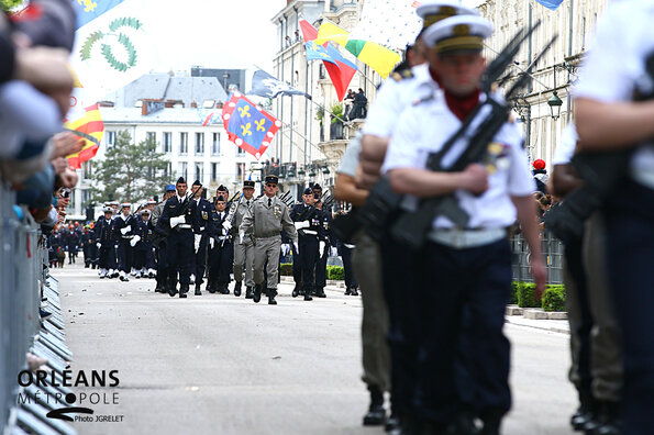 fêtes de Jeanne d'Arc - défilé militaire fêtes de Jeanne d'Arc - défilé militaire